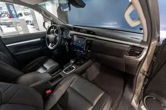 Toyota Hilux, 2.8, 150 kW, дизель, автомат, полный привод