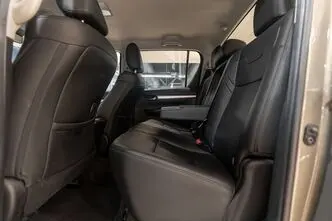 Toyota Hilux, 2.8, 150 kW, дизель, автомат, полный привод