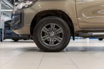 Toyota Hilux, 2.8, 150 kW, дизель, автомат, полный привод
