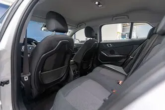 BMW 118, 1.5, 100 kW, petrol, automatic, front-wheel drive