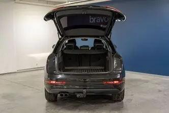 Audi Q3, 2.0, 132 kW, petrol, automatic, four-wheel drive