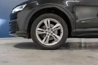 Audi Q3, 2.0, 132 kW, petrol, automatic, four-wheel drive