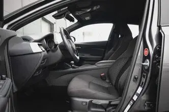 Toyota C-HR, 1.8, 72 kW, hübriid, automaat, esivedu