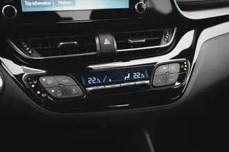 Toyota C-HR, 1.8, 72 kW, hübriid, automaat, esivedu