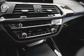 BMW X3, 2.0, 135 kW, бензин, автомат, полный привод