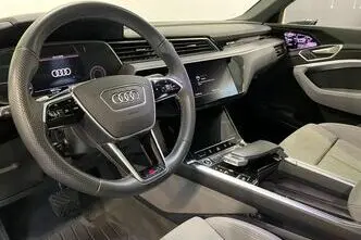 Audi e-tron, 158 kW, elekter, automaat, nelikvedu