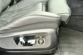 BMW XM, 4.4, 480 kW, pistikhübriid, automaat, nelikvedu