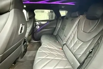 BMW XM, 4.4, 480 kW, pistikhübriid, automaat, nelikvedu