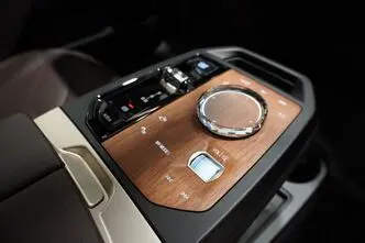 BMW, 102 kW, elekter, automaat, nelikvedu