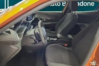 Peugeot 2008, elekter, automaat, esivedu