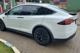 Tesla Model X, elekter, automaat, nelikvedu