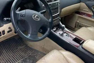 Lexus IS 250, bensiin, automaat