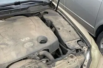 Lexus IS 250, bensiin, automaat