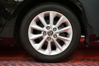 Toyota Corolla, 1.5, 92 kW, bensiin, automaat, esivedu