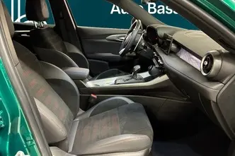 Alfa Romeo Tonale, 1.5, 96 kW, hybrid, automatic, front-wheel drive