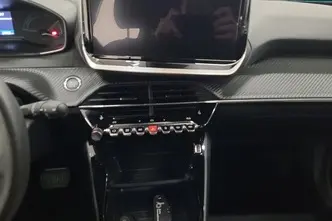 Peugeot 2008, электричество, автомат, передний привод