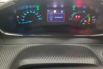 Peugeot 2008, электричество, автомат, передний привод