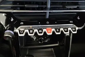 Peugeot 2008, электричество, автомат, передний привод