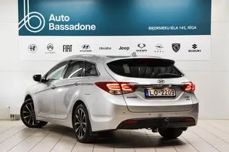 Hyundai i40, 1.7, 104 kW, diesel, automatic, front-wheel drive