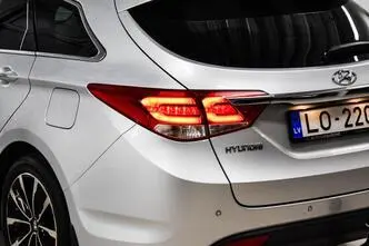 Hyundai i40, 1.7, 104 kW, diesel, automatic, front-wheel drive