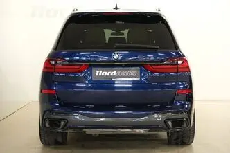 BMW X7, 3.0, 250 kW, hybrid, automatic, four-wheel drive