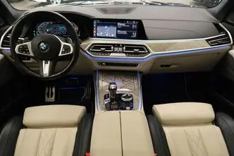 BMW X7, 3.0, 250 kW, hybrid, automatic, four-wheel drive