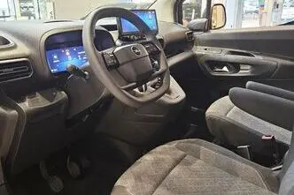 Opel Combo, 1.5, 75 kW, diesel, manual, front-wheel drive