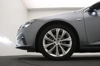 Opel Insignia, 2.0, 147 kW, petrol, automatic, front-wheel drive