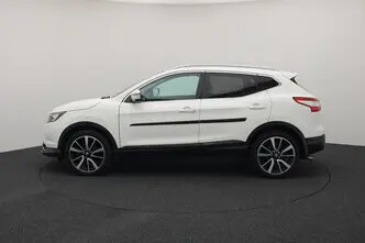Nissan Qashqai, 1.2, 85 kW, бензин, механическая, передний привод