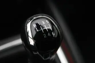 Nissan Qashqai, 1.2, 85 kW, бензин, механическая, передний привод