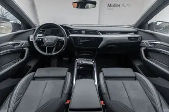 Audi e-tron, 299 kW, elekter, automaat