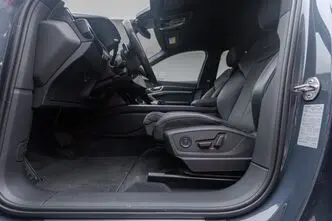 Audi e-tron, 299 kW, elekter, automaat