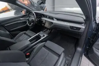 Audi e-tron, 299 kW, elekter, automaat