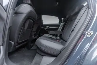 Audi e-tron, 299 kW, elekter, automaat