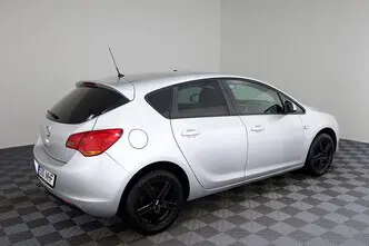 Opel Astra, 1.6, 85 kW, petrol, manual, front-wheel drive