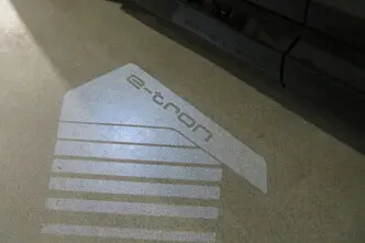 Audi Q4 e-tron, 77 kW, elekter, automaat, nelikvedu