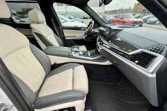 BMW X7, 3.0, 250 kW, hübriid, automaat, nelikvedu
