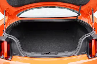 Ford Mustang, 3.7, 224 kW, bensiin, automaat, tagavedu