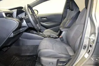 Toyota Corolla, 1.8, 72 kW, гибрид, автомат, передний привод