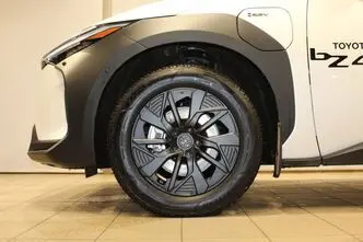 Toyota bZ4X, 118 kW, electric, four-wheel drive