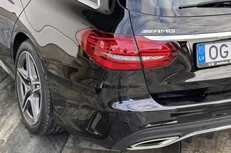 Mercedes-Benz C 180, 1.6, 115 kW, petrol, automatic, rear-wheel drive