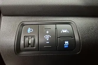 Hyundai i20, 1.2, 55 kW, бензин, механическая, передний привод