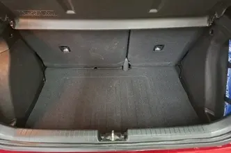 Hyundai i20, 1.2, 55 kW, бензин, механическая, передний привод