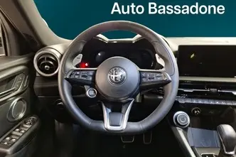 Alfa Romeo Tonale, 1.5, 96 kW, hybrid, automatic, front-wheel drive