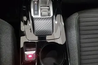 Peugeot 2008, электричество, автомат, передний привод