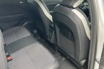 Renault Captur, 1.3, 103 kW, гибрид, автомат, передний привод