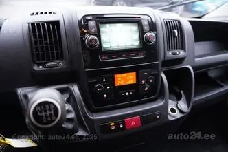 Peugeot Boxer, 2.2, 96 kW, diesel, manual, front-wheel drive