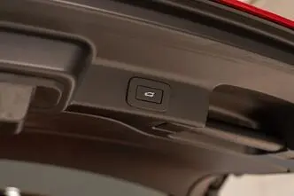 Jaguar F-Pace, 3.0, 221 kW, hübriid, automaat, nelikvedu