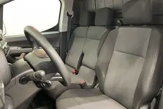 Toyota Proace City, 1.5, 75 kW, diesel, manual, front-wheel drive