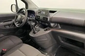 Toyota Proace City, 1.5, 75 kW, diesel, manual, front-wheel drive